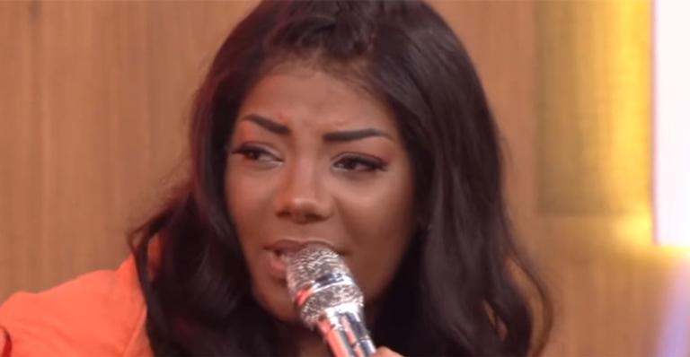 No ‘Encontro’, Ludmilla faz pergunta inusitada para professora e gera grande repercussão