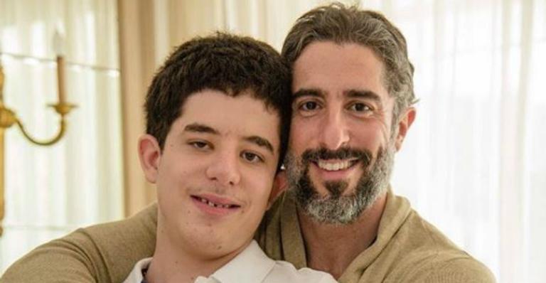 Marcos Mion emociona fãs com mensagem: ”Ter uma criança com autismo é se emocionar todos os dias”