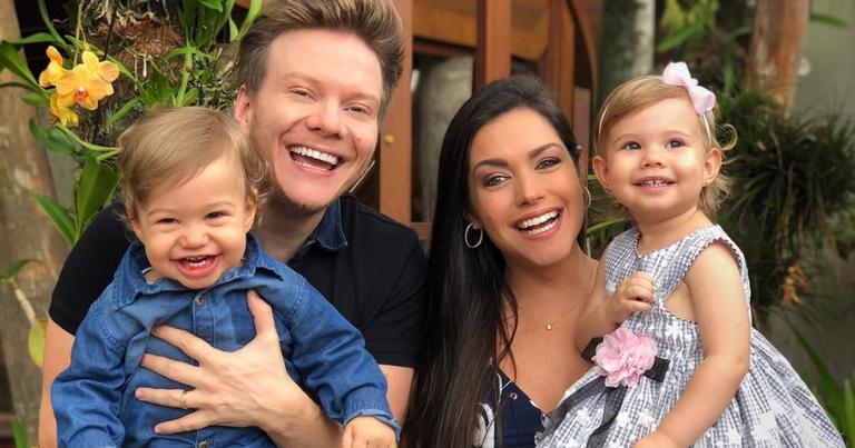 Thais Fersoza comemora família que construiu com Michel Teló: ”Nos esforçamos muito pra estarmos juntos”