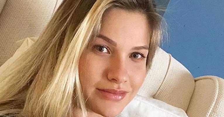 Fofura! Andressa Suita canta para o primogênito, Gabriel, e bebê fica encantado