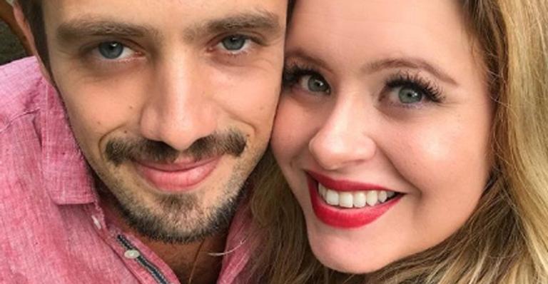 Mari Bridi relembra o seu casamento com Rafael Cardoso em Noronha