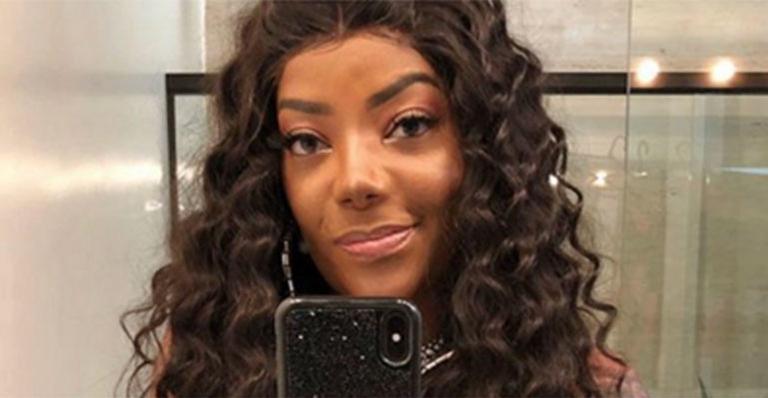 Ludmilla surge de topless e afirma: ‘Me achei uma gracinha’