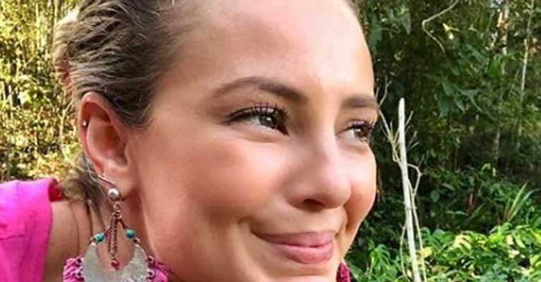 Paolla Oliveira aparece deslumbrante em foto e se compara com Beyoncé