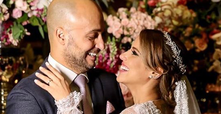 Camilla Camargo e Leonardo Lessa comemoram 1 mês de casados: ”Unidos sendo um só”