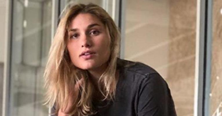 Sasha Meneghel exibe habilidade incrível em aula de yoga e Xuxa ”baba’” pela filha