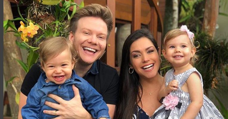 Thais Fersoza exibe momento fofo de Teodoro e Melinda juntos e se emociona: ‘Chamego de irmãos’’