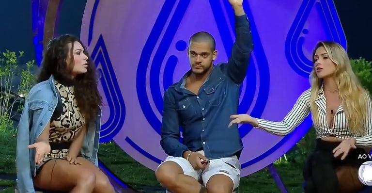A Fazenda: Ao vivo, Mendigata humilha Nadja Pessoa após suposto flerte com Felipe Sertanejo