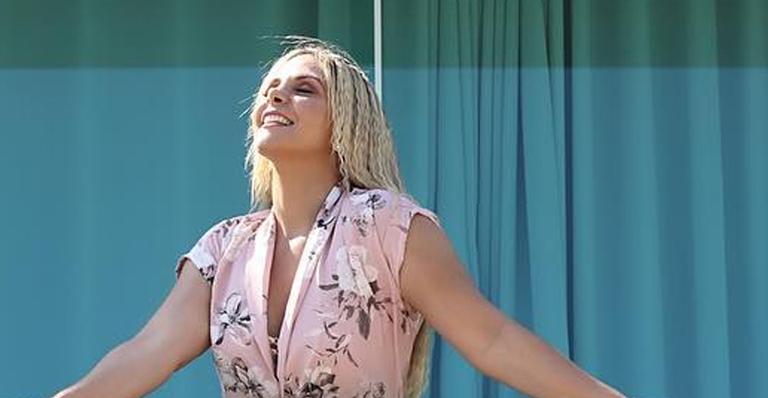Carla Perez mostra mansão de verão avaliada em R$ 4 milhões: ”Somente agradecer”