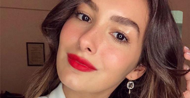 Marina Moschen adere ao cabelo curto pela primeira vez