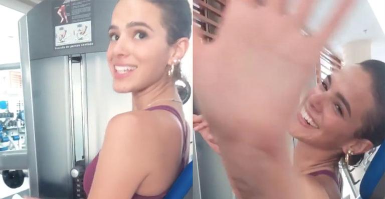 Bruna Marquezine impressiona ao surgir magérrima na academia