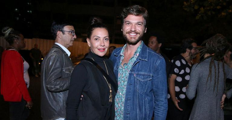 Emilio Dantas e Fabíula Nascimento surgem juntos e despistam os rumores de separação