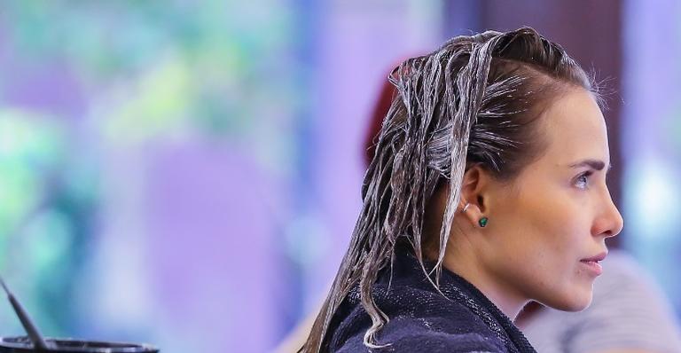 Estrela de ‘Segundo Sol’, Letícia Colin muda o visual e aparece ruiva