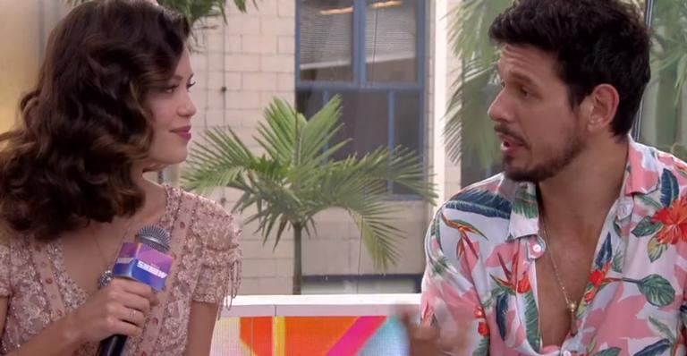 João Vicente de Castro é chamado de ‘galinha’ no Vídeo Show e Vitoria Strada surge ao vivo no programa