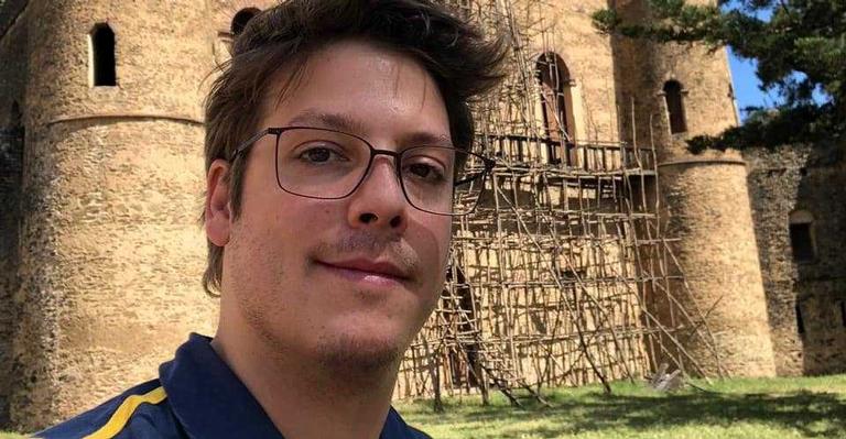 Fábio Porchat entra em avião errado e vai parar em Maceió