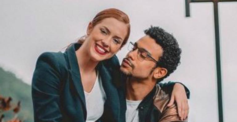 Juntos há quatro anos, Sophia Abrahão e Sergio Malheiros trocam declarações de amor na web