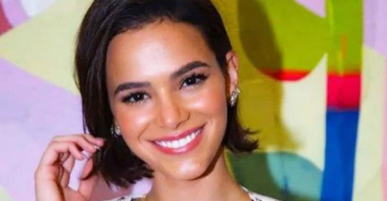 Bruna Marquezine se desapega e doa vestido usado em Cannes para bazar de Preta Gil