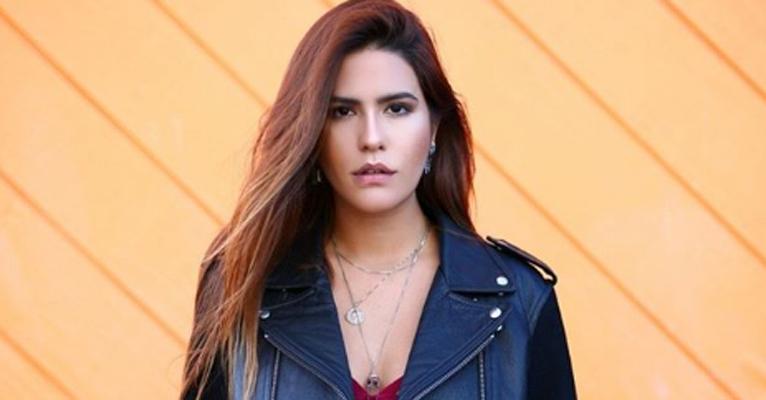 Noivo de Antonia Morais voa por 12 horas para fazer surpresa para a atriz e ela se emociona