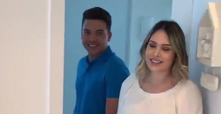 Após reforma, mulher de Wesley Safadão mostra o novo quartinho de Dom em mansão de praia do casal