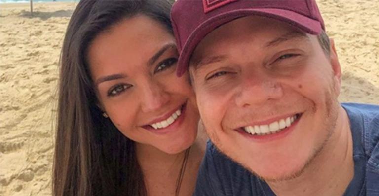 Thais Fersoza se derrete pelo marido durante passeio no Rio de Janeiro
