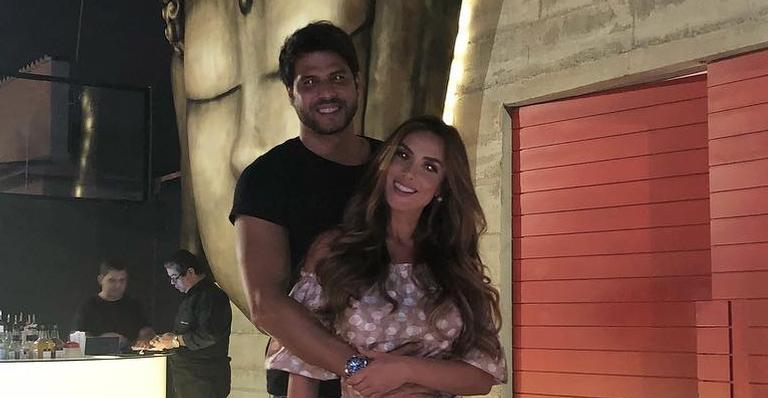 É hoje! Nicole Bahls e Marcelo Bimbi trocam alianças nesta terça-feira: “Coração está a mil”