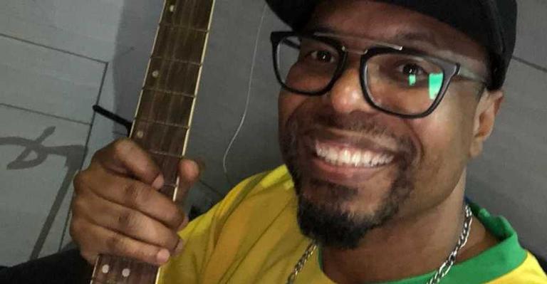 Buchecha emociona fãs ao relembrar do parceiro Claudinho: “Para sempre”
