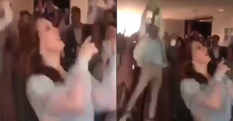 Paolla Oliveira tenta, mas é surpreendida e perde o buquê no casamento de Claudia Raia