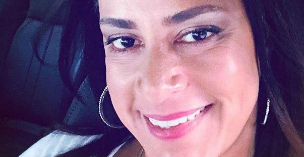 Em festa do SBT, Sílvia Abravanel posa ao lado das irmãs Patrícia e Rebeca: ‘Comemorando mais um ano de muito trabalho’