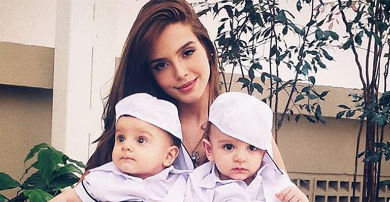 Giovanna Lancellotti comemora o batizado dos irmãos gêmeos