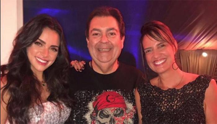 Fausto Silva participa da festa de final de ano do Domingão do Faustão
