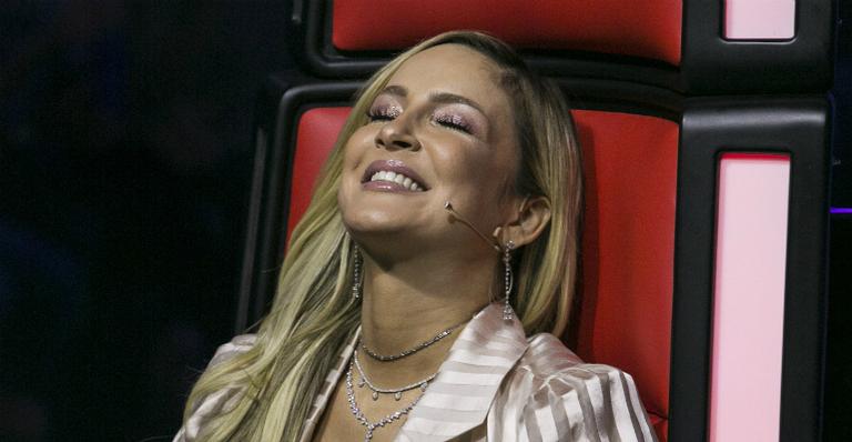 Claudia Leitte resgata passado humilde e se emociona ao mostrar casa onde viveu