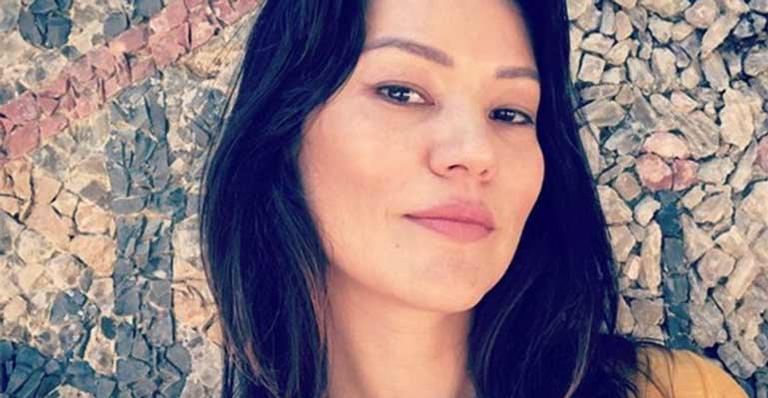 Grávida pela 1ª vez, Geovanna Tominaga descobre o sexo do bebê