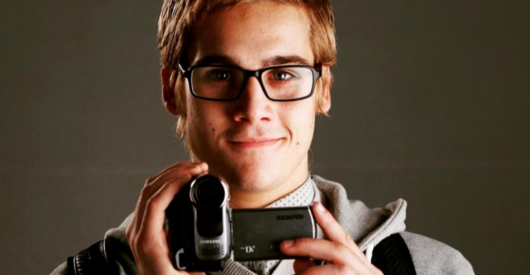 Nicolas Prattes é eleito o melhor ator do 11º Los Angeles Brazilian Film Festival