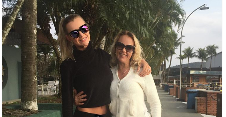 Ana Paula Siebert, esposa de Roberto Justus, dá super presente de Natal para os pais