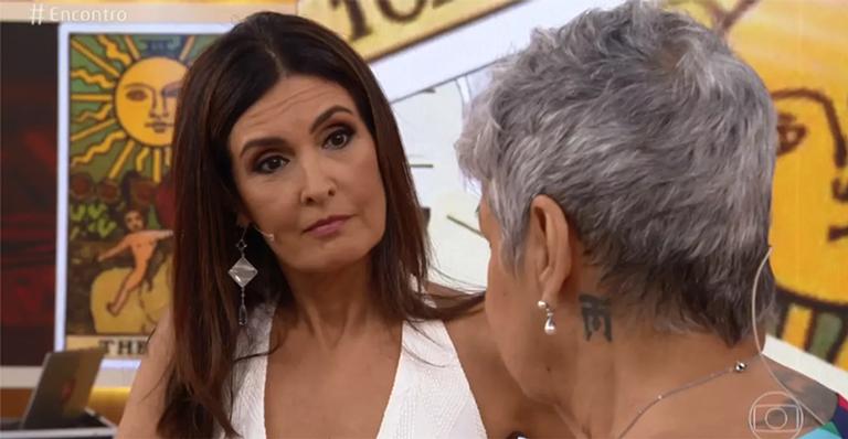 Fátima Bernardes fica nervosa com previsão de taróloga para seu ano de 2019