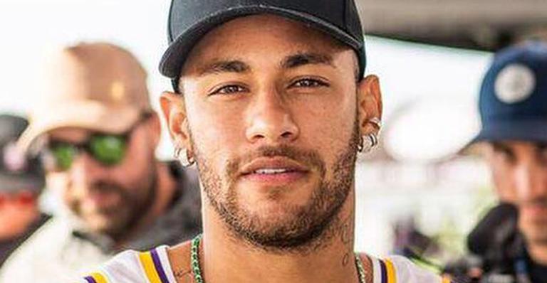Neymar perde a paciência e detona seguidor que o criticou: ”Esse ano eu estou cerol”