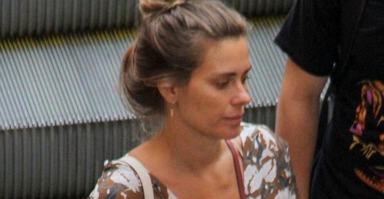Carolina Dieckmann faz rara aparição com o filho mais velho, Davi