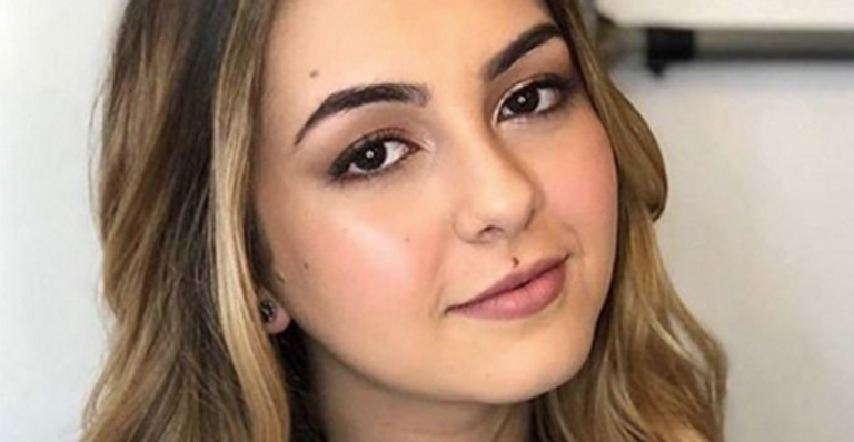 Klara Castanho faz nova tatuagem e mostra o resultado