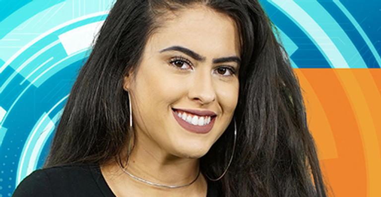Ex-BBB Hana Khalil erra na maquiagem e rebate críticas: ‘Fissurados em aparência’