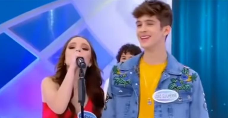 Silvio Santos coloca Larissa Manoela e João Guilherme em saia justa: ”Por que terminaram?”