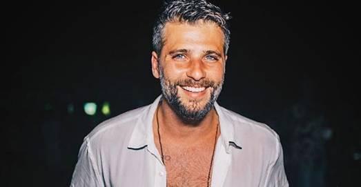 Bruno Gagliasso compartilha foto fofa em família e derrete fãs
