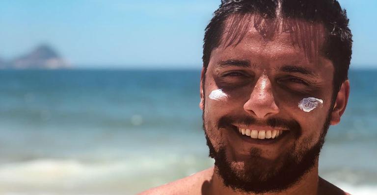 De férias, Bruno Gissoni visita aldeia no Maranhão e pede respeito aos indígenas