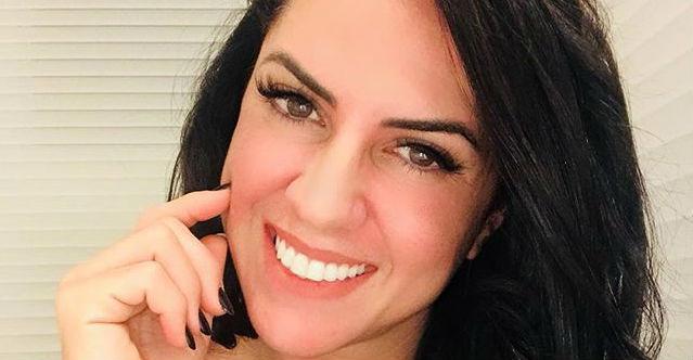 De férias, Graciele Lacerda dispensa dieta e se joga em café da manhã ostentação: ‘Que delícia’