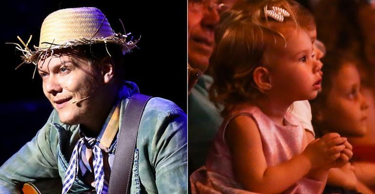Michel Teló comemora 38 anos no palco e ganha bolo surpresa dos filhos e de Thais Fersoza