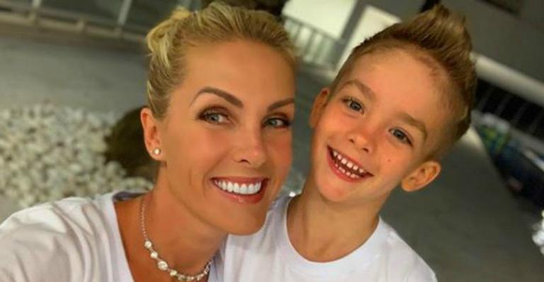 Ana Hickmann exibe detalhes da super-festa de aniversário do filho, Alexandre
