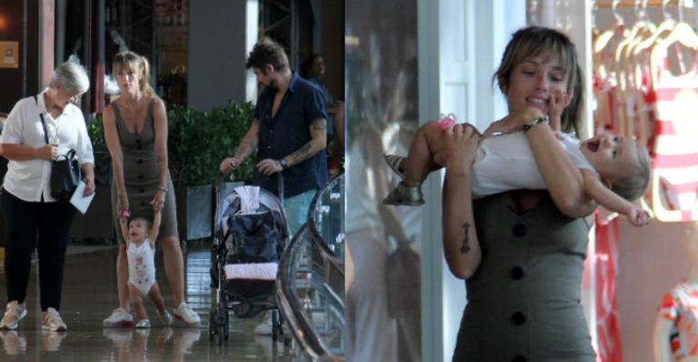 Juliana Didone curte passeio no shopping e esbanja fofura da filha, Liz