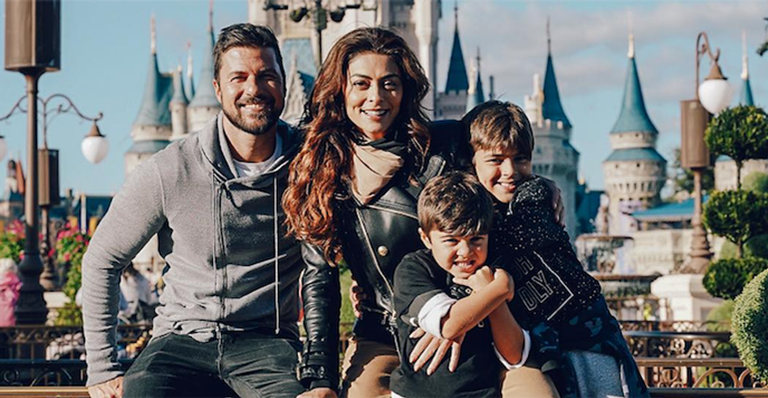 Juliana Paes curte as férias em Orlando com a família