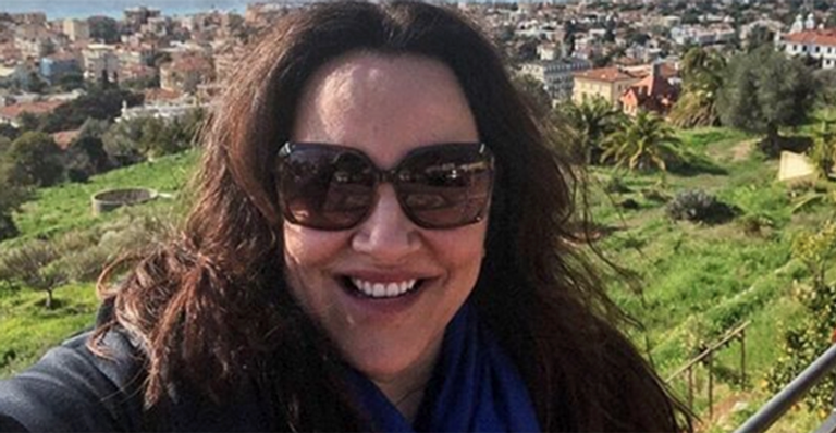 Após terminar namoro, Ana Carolina reflete sobre perder as pessoas