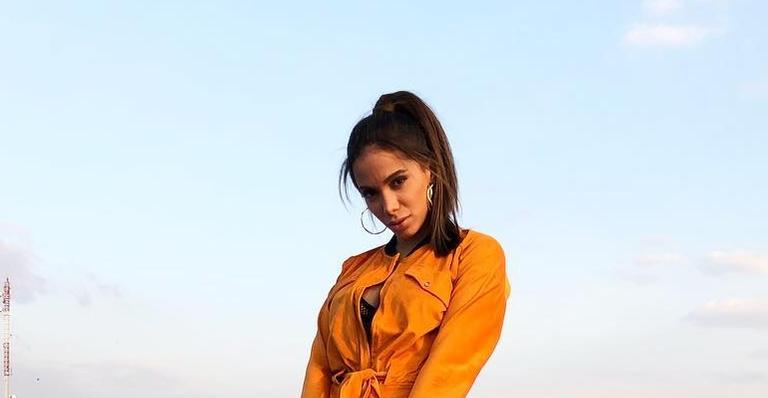 Anitta revela ter medo de andar de avião: ‘Fico achando que o mundo está acabando’