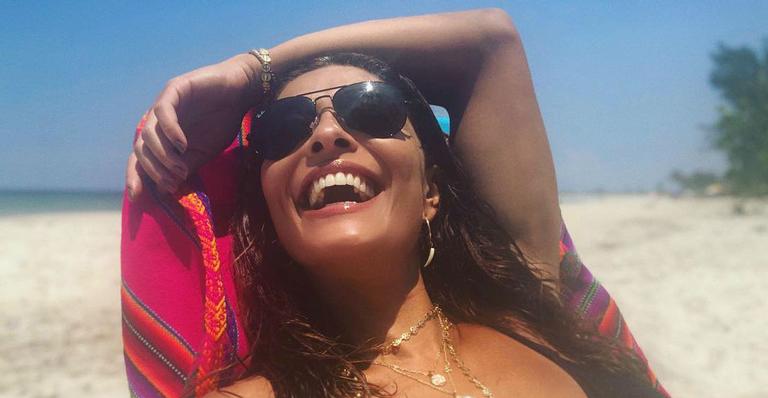 De férias, Juliana Paes foge da dieta para o carnaval