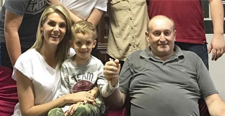 Ana Hickmann lamenta a morte do pai: ‘Parece que é mentira’